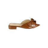 TAN FLAT