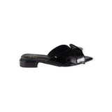 BLACK FLAT