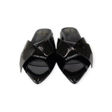 BLACK FLAT