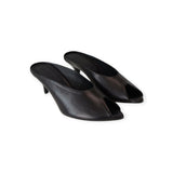BLACK SANDAL